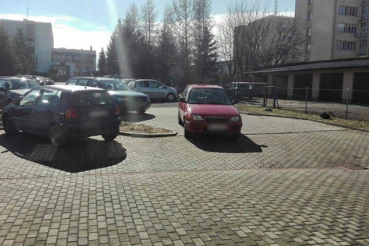 Mistrzowie parkowania - Krosno - 180