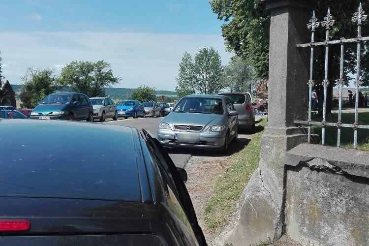 Mistrzowie parkowania - Zręcin, Kościelna - 85
