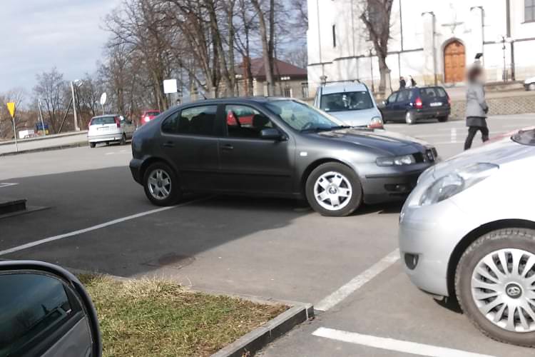 Mistrzowie parkowania - Zręcin - 137