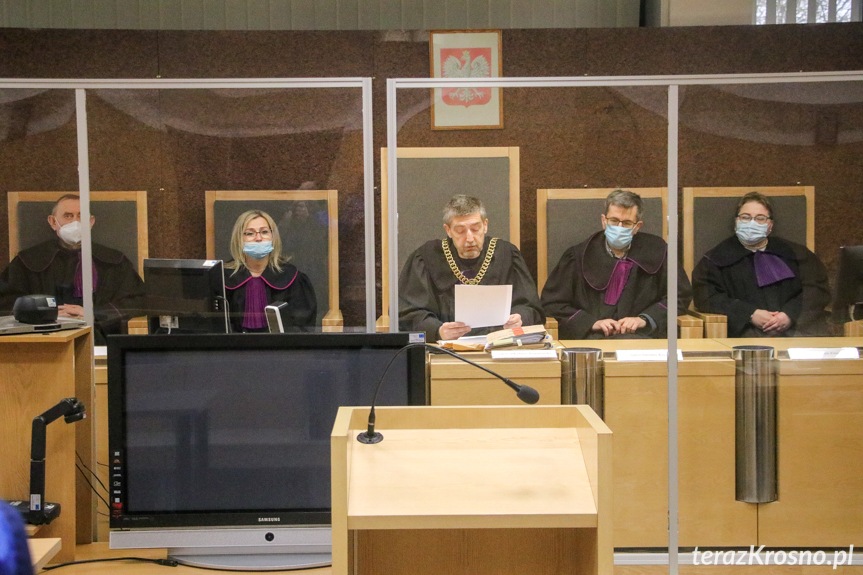Sędzia Arkadiusz Trojanowski ogłasza wyrok