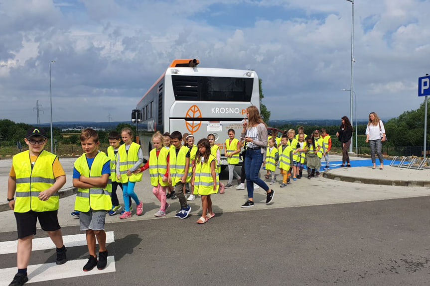 Dzieci zwiedziały Punkcie Selektywnej Zbiórki Odpadów Komunalnych w Krośnie