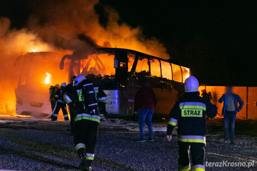 Pożar autokarów w zajezdni w Krośnie