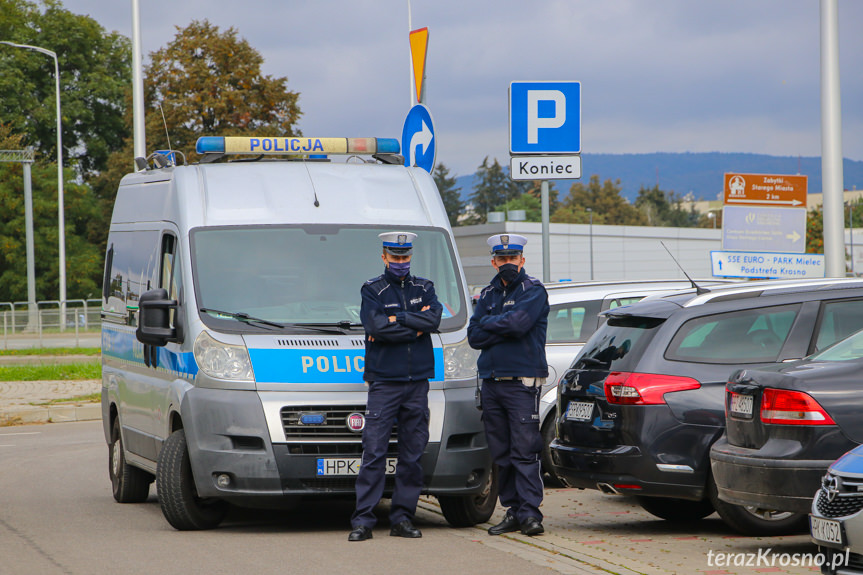 Policjanci z KM Policji w Krośnie