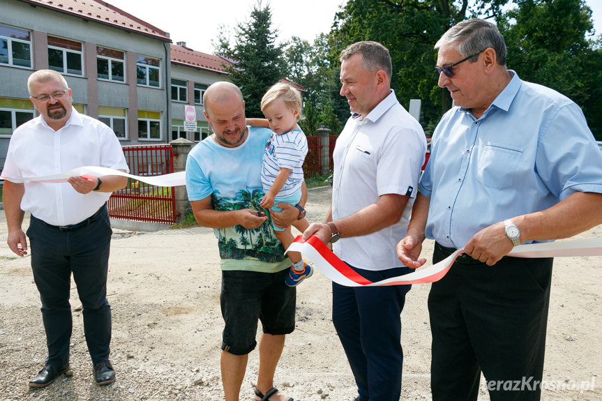 Oficjalne otwarcie nowego placu zabaw w Iwoniczu