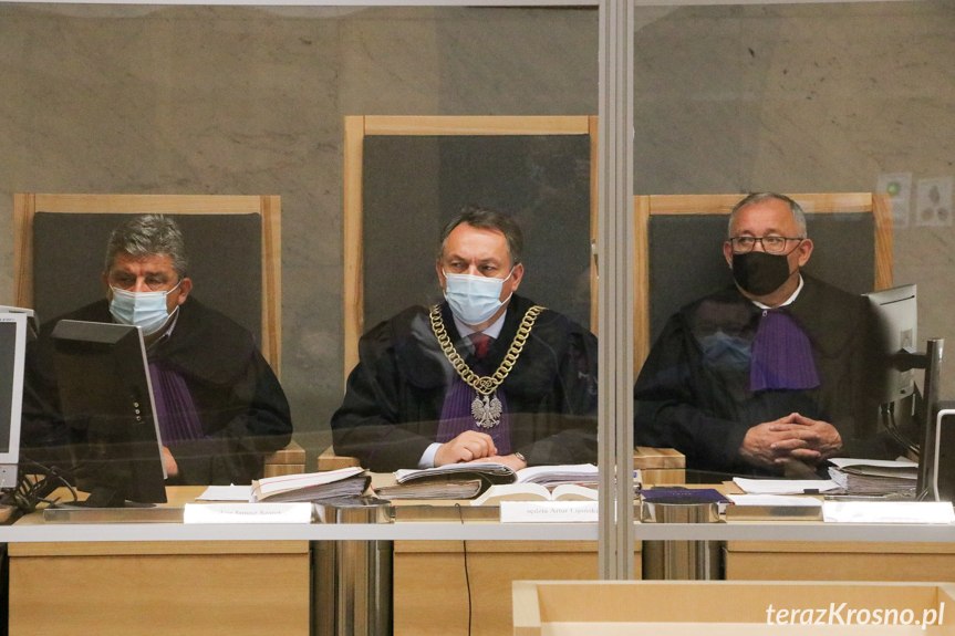 Sąd Okręgowy w Krośnie w trzyosobowym składzie