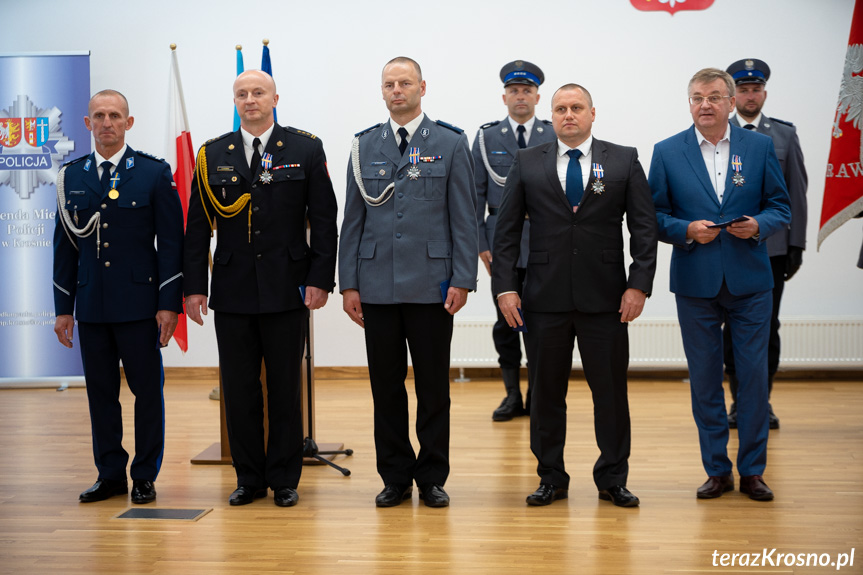 Odznaczeni medali z okazji 30. rocznicy powstania NSZZ Policjantów
