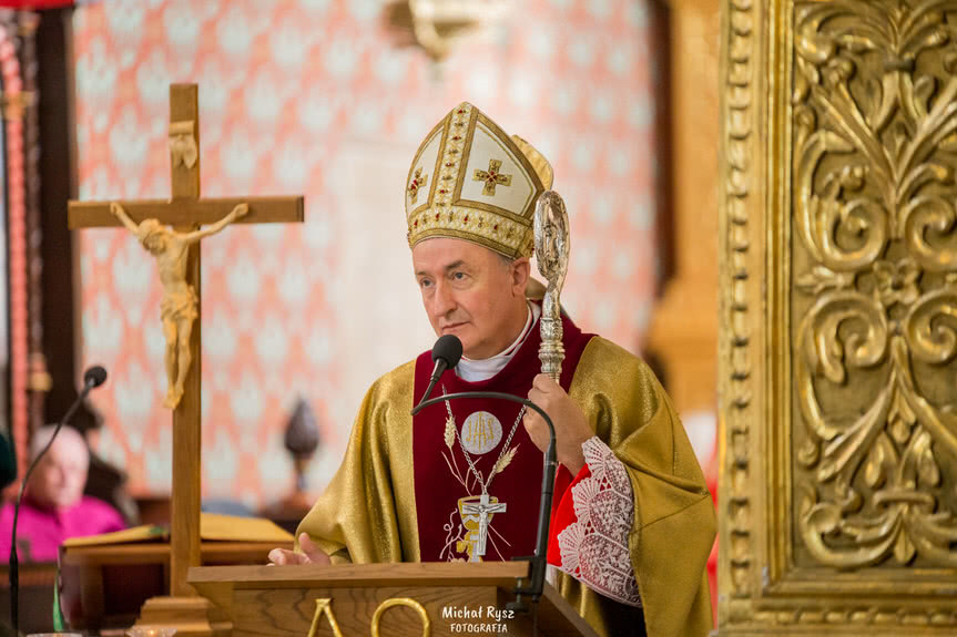 biskup Andrzej Jeż