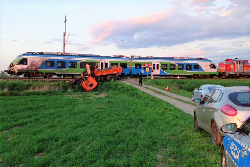 Wypadek w Tryńczy na przejeździe kolejowym