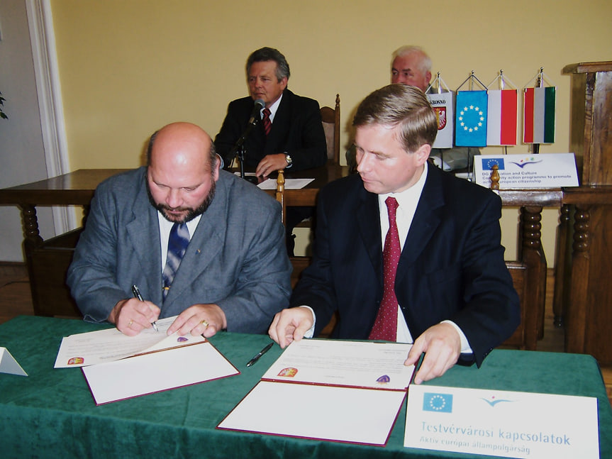 Podpisanie umowy o współpracy między Krosnem a węgierskich Satoraljauhely