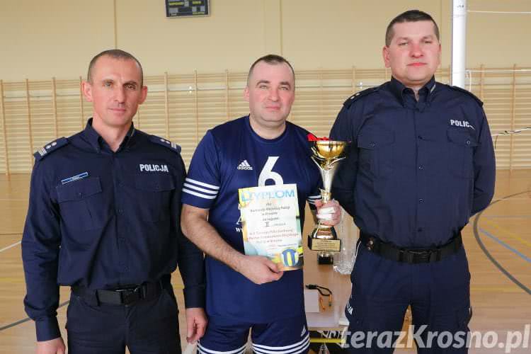 II turniej w piłce siatkowej o Puchar Komendanta Miejskiego Policji w Krośnie