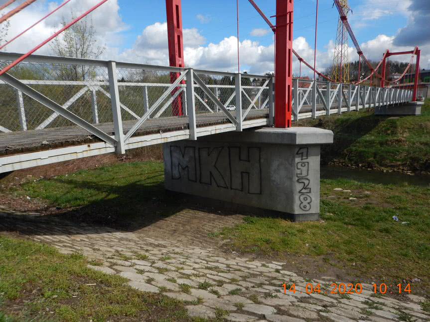 nielegalne graffiti w Krośnie