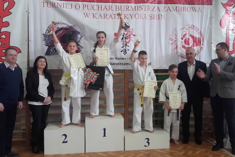 6 trofeów dla Krośnieńskiego Klubu Kyokushin Karate