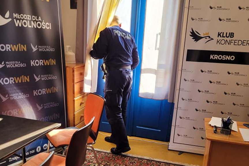 Alarm bombowy w biurze poselskim w Krośnie