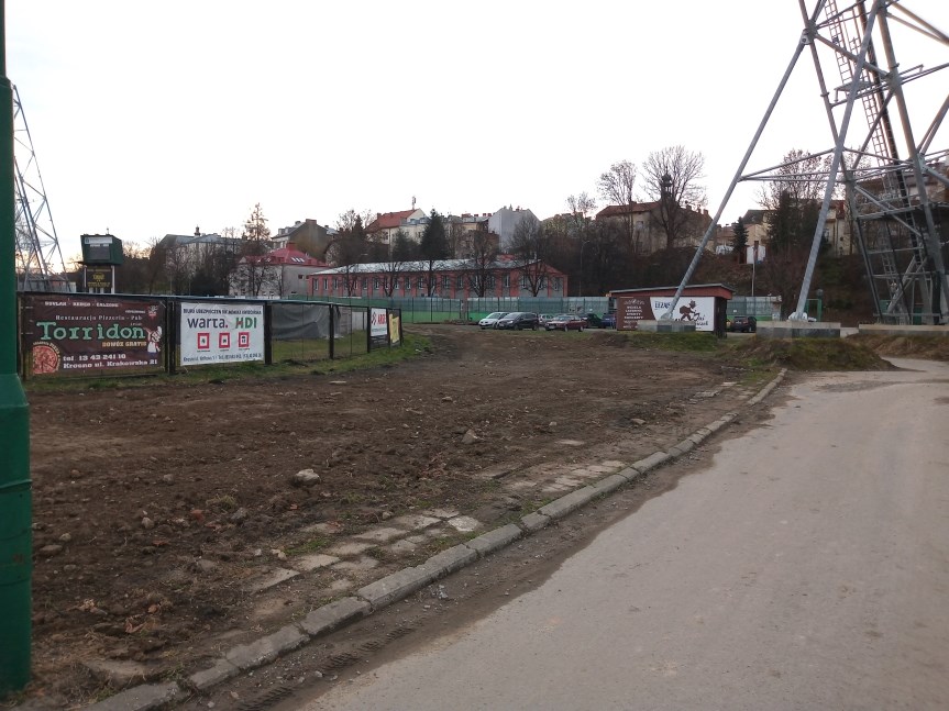 Budowa nowej trybuny w Krośnie. Jest decyzja