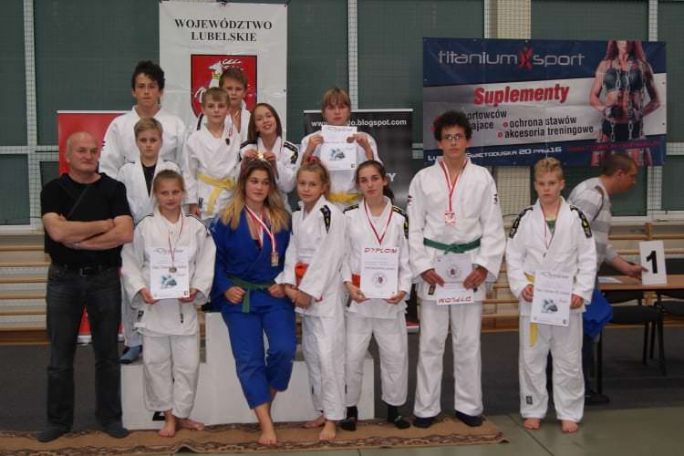 Judocy UKS 15 Krosno z 11 medalami