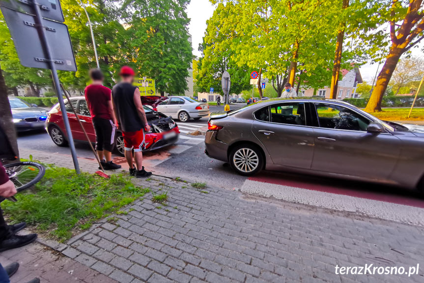 Kolizja dwóch samochodów na Krakowskiej