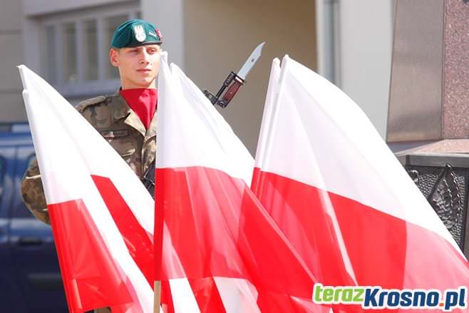 Krosno: Święto Wojska Polskiego [wideo]