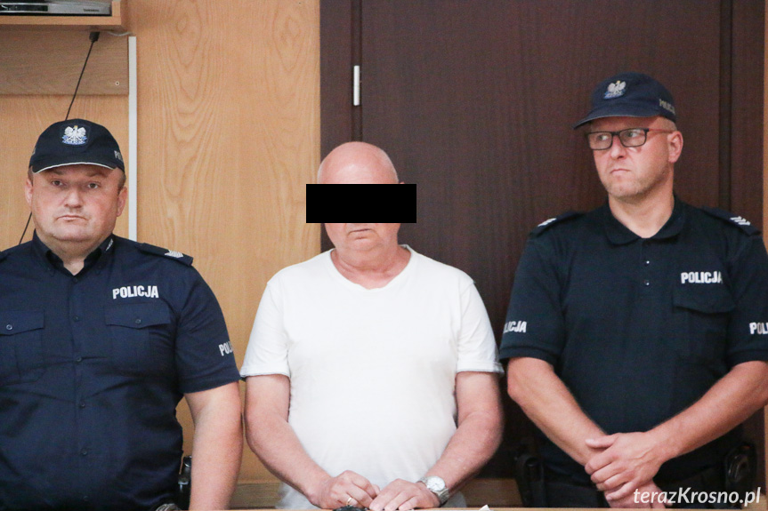 Mieszkaniec gminy Iwonicz-Zdrój, który ugodził żonę nożem, usłyszał w sądzie wyrok