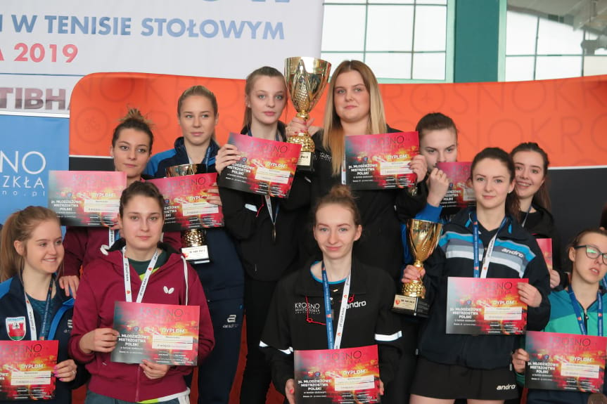 Młodzieżowcy rywalizowali w Krośnie w tenisie stołowym