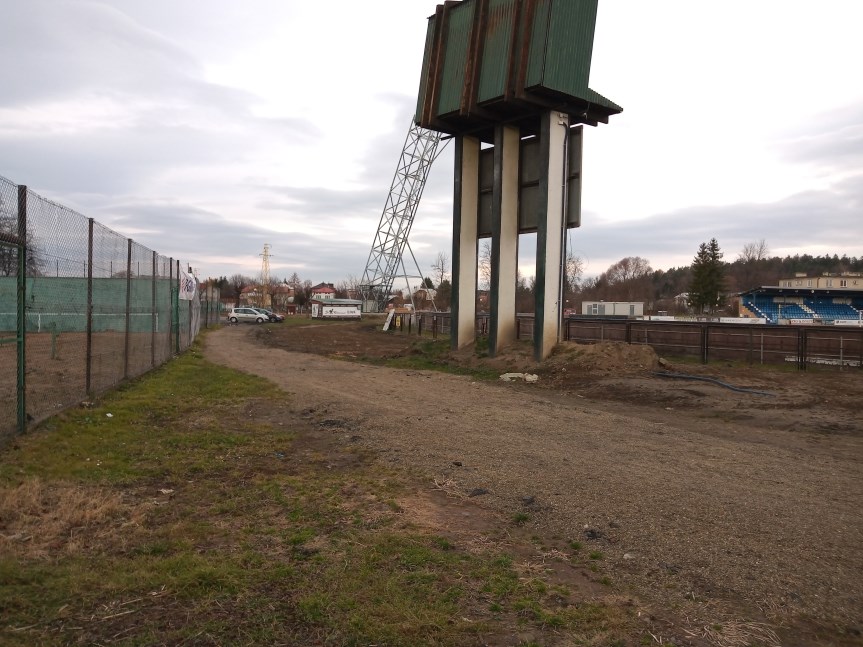 Nowy przetarg na budowę trybuny w Krośnie. Weryfikacja planów