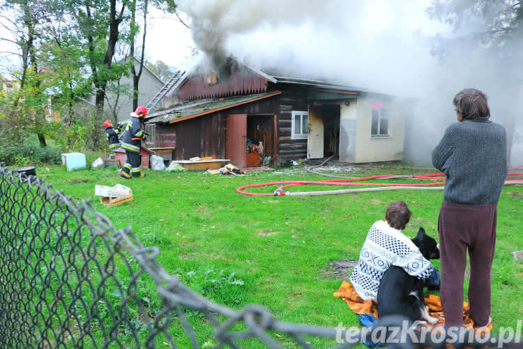 Pożar drewnianego budynku w Iwoniczu