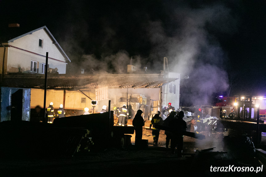 Pożar na terenie tartaku w Łękach Dukielskich
