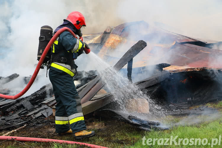 W Bóbrce spłonęła stodoła