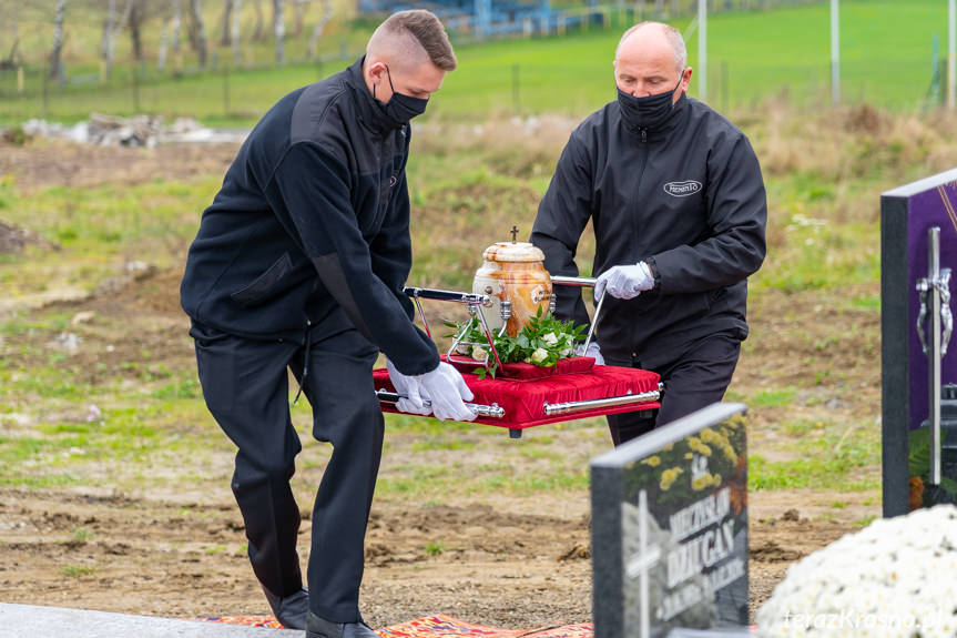 Prochy Witolda Śliwińskiego spoczęły na cmentarzu w Zręcinie