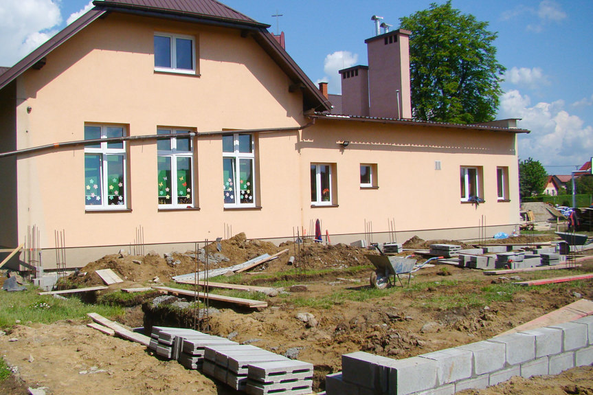 Ruszyła rozbudowa Szkoły Podstawowej w Dobieszynie