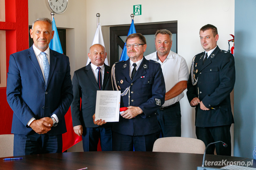Strażacy z powiatu krośnieńskiego otrzymają nowy sprzęt