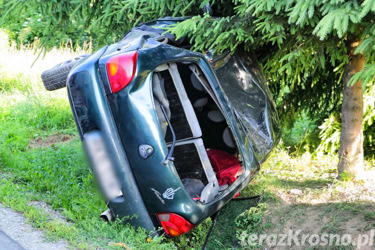 Tragiczny wypadek w Komborni. Nie żyje pasażer forda