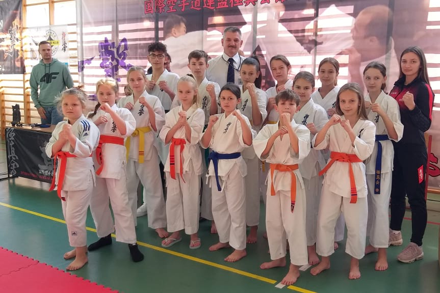 Trzecie miejsce drużynowo KKK Karate na Turnieju w Płoskiem 