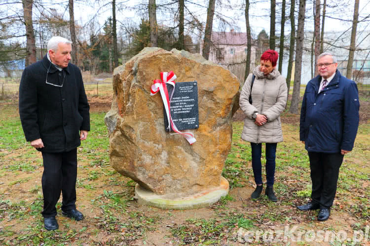 W Korczynie odsłonięto obelisk upamiętniający Żydów - mieszkańców Korczyny