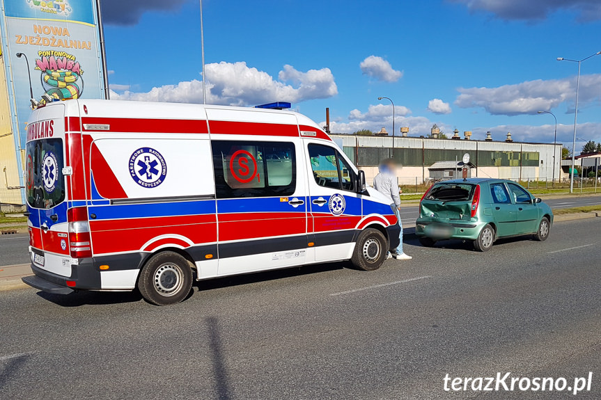 Wypadek na Podkarpackiej, niemowlę trafiło do szpitala