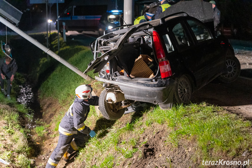 Wypadek w Iwoniczu na skrzyżowaniu