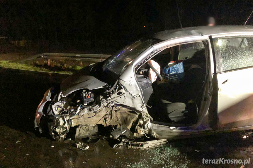 Wypadek w Krasnej, zderzenie dwóch samochodów