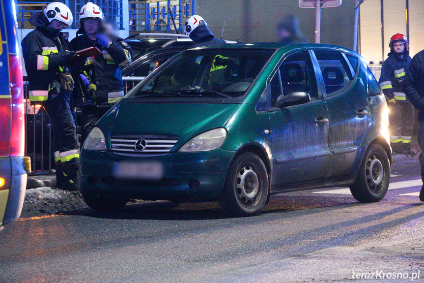 Wypadek w Miejscu Piastowym. Poszkodowana piesza