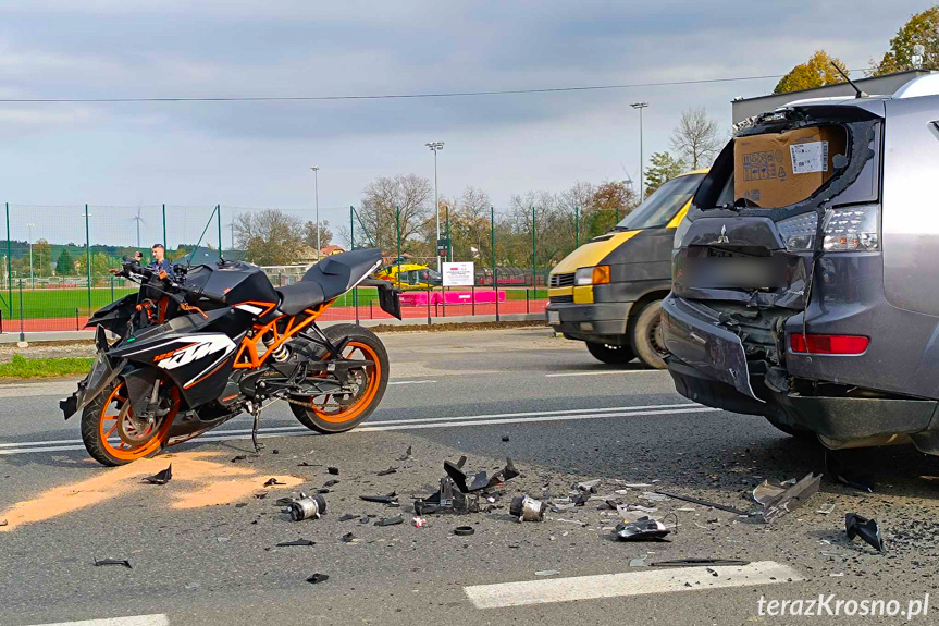 Wypadek w Rymanowie. Zderzenie samochodu z motocyklem