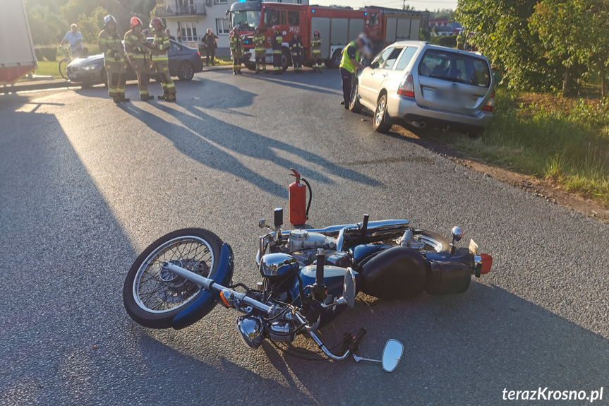 Wypadek z udziałem motocyklisty w Cergowej