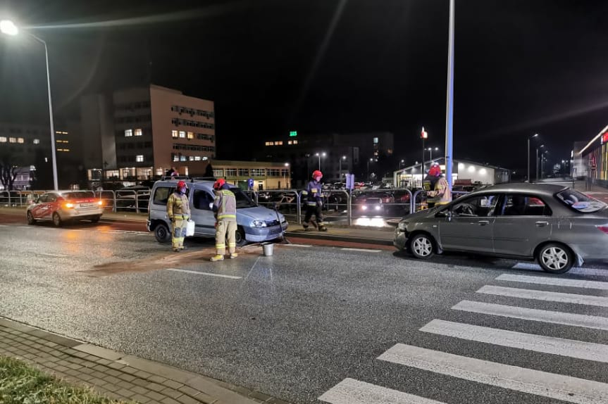 Zderzenie dwóch samochodów na Bieszczadzkiej w Krośnie