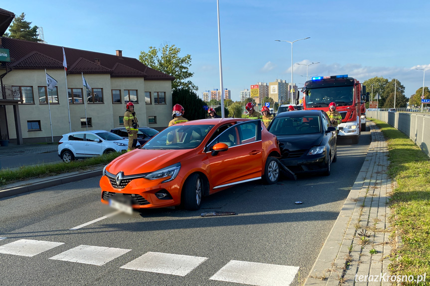 Zderzenie dwóch samochodów na Bieszczadzkiej