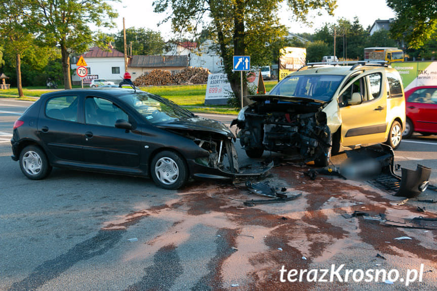 Zderzenie dwóch samochodów w Miejscu Piastowym 