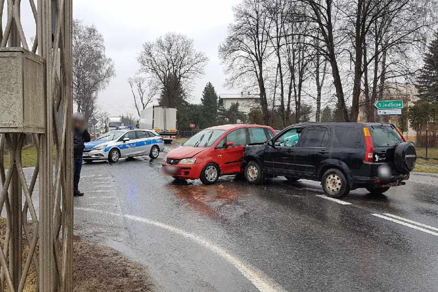 Zderzenie dwóch samochodów w Potoku 