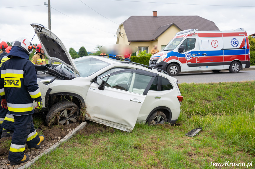 Zderzenie samochodów w Łężanach. Są poszkodowani