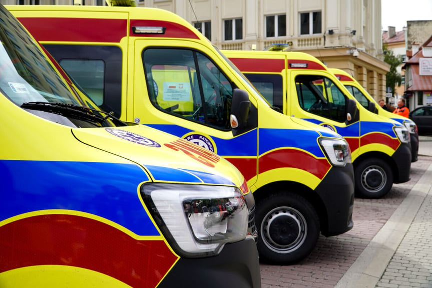 Ambulanse dla krośnieńskiego pogotowia