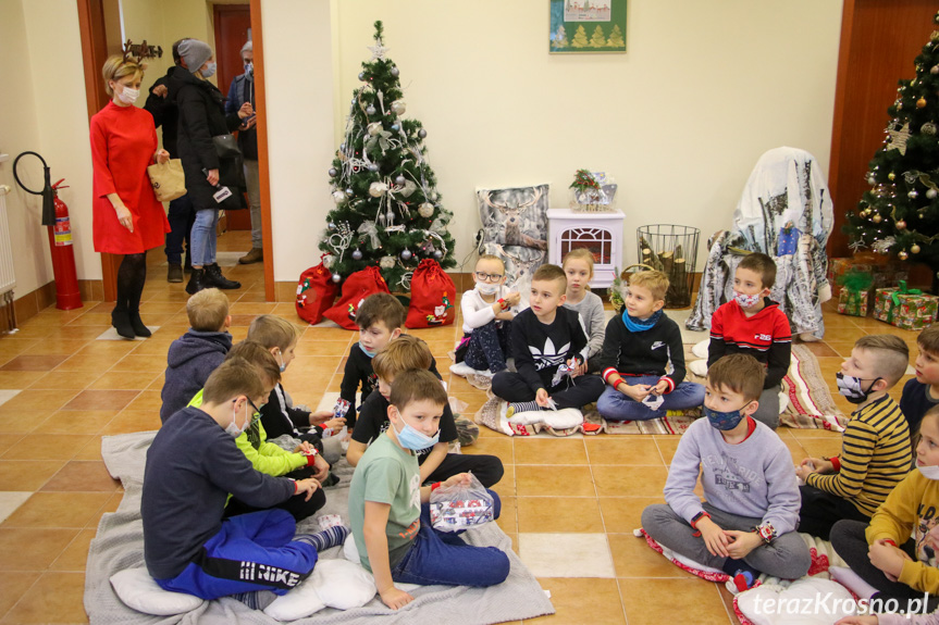 Mikołajkowe Czytanie Dzieciom w Krośnie