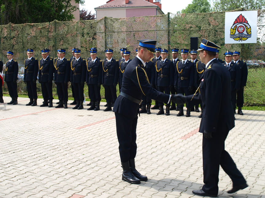 Obchody Dnia Strażaka na placu Komendy Miejskiej PSP w Krośnie