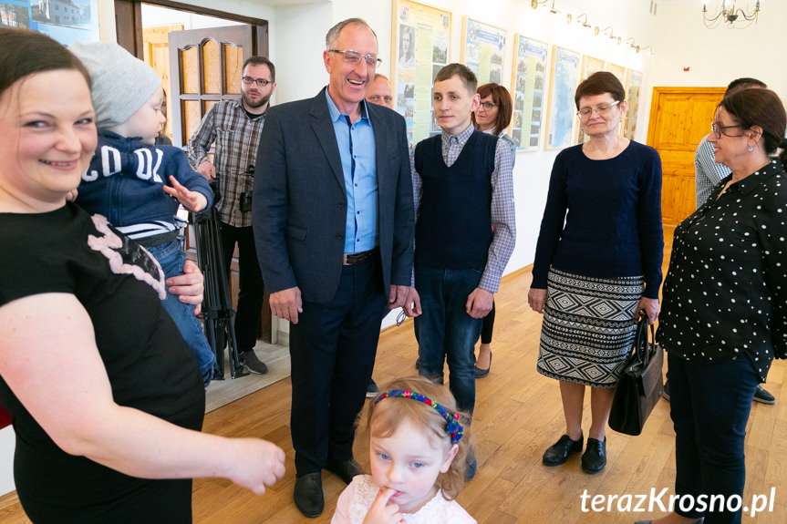 Powitanie rodziny z Kazachstanu w gminie Wojaszówka