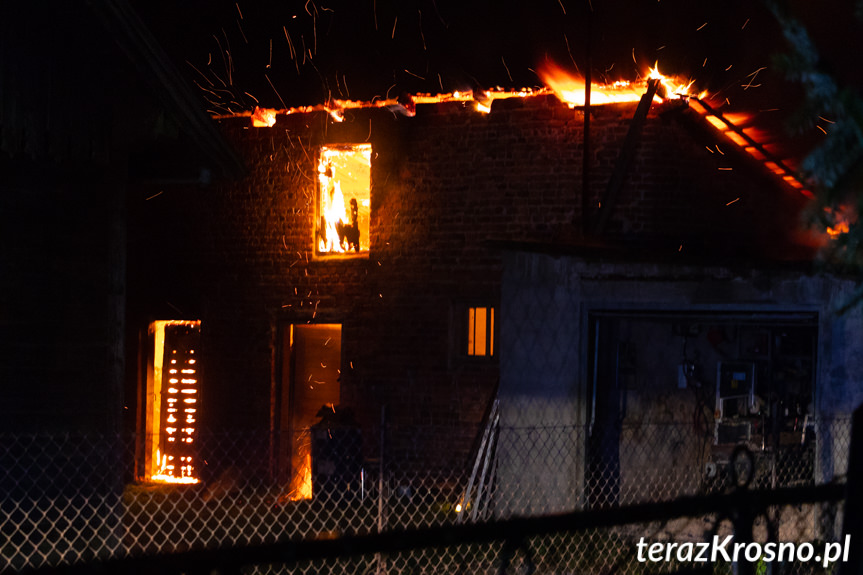 Pożar budynku gospodarczego w Żarnowcu