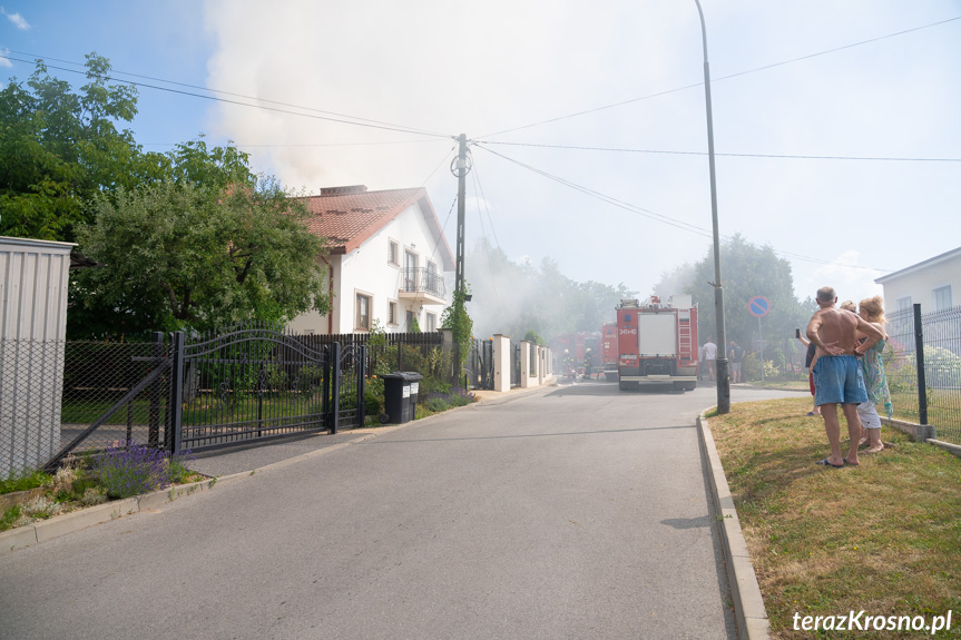 Pożar garażu w Krośnie